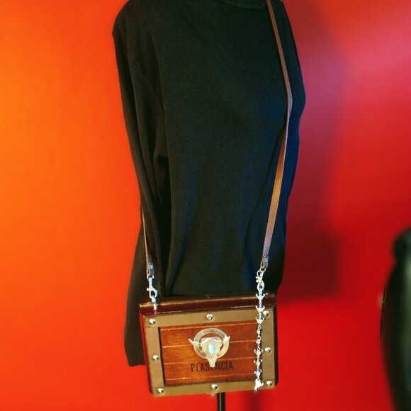 Suenos de Saundra Upcycled PLASENCIA, Crossbody/Shoulder Strap Cigar Box, Purse - Picture 10 of 13